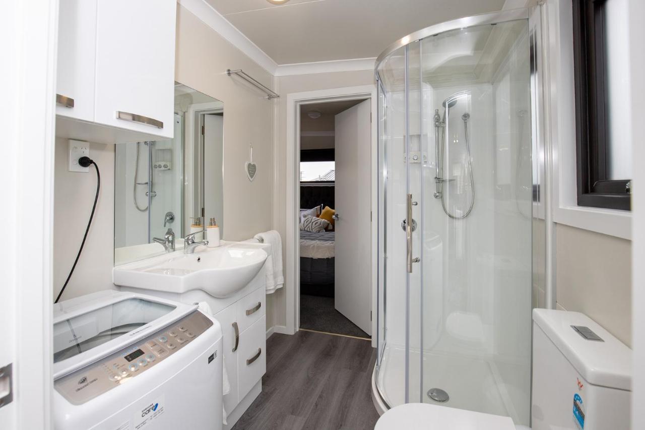 Affordable Modern Accommodation Westport Buitenkant foto