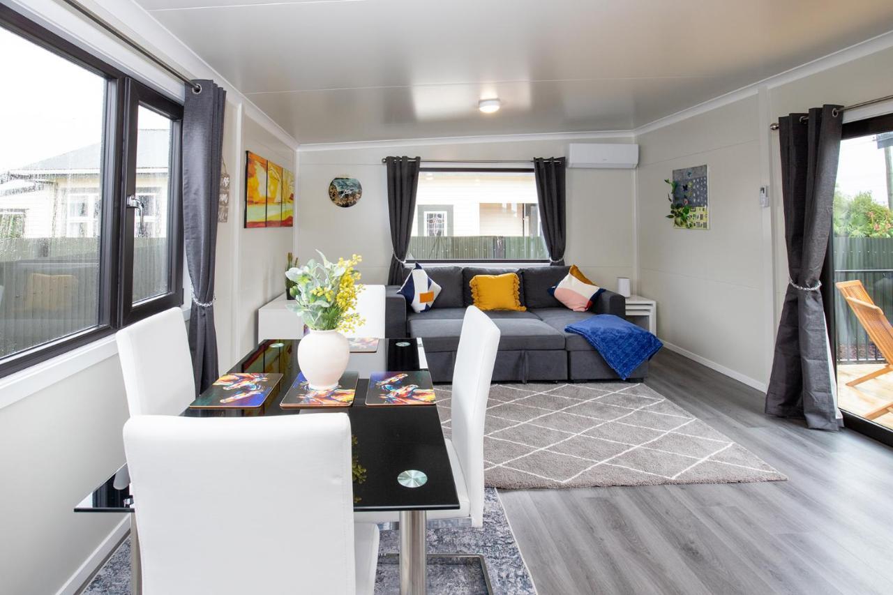 Affordable Modern Accommodation Westport Buitenkant foto