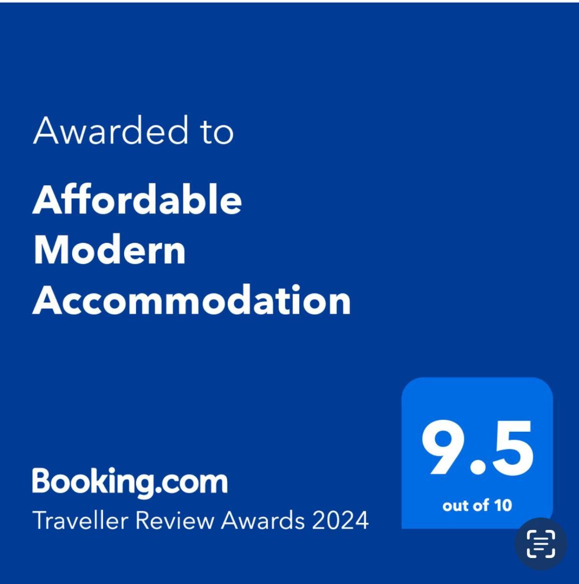 Affordable Modern Accommodation Westport Buitenkant foto